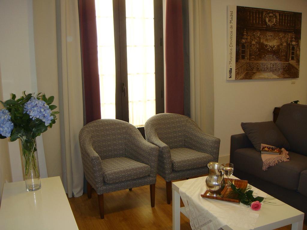 Life Apartments Alberto Lista Sevilla Exterior foto