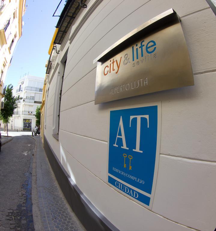 Life Apartments Alberto Lista Sevilla Exterior foto
